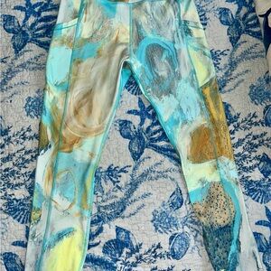 Claire Desjardins “Take Me To Cali” Yoga Leggings Size Small